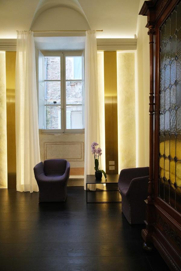 Palazzo Giusti Suites And Spa Urbino Esterno foto