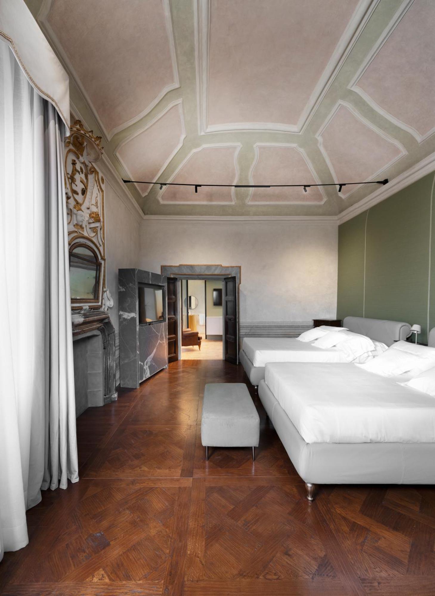 Palazzo Giusti Suites And Spa Urbino Esterno foto