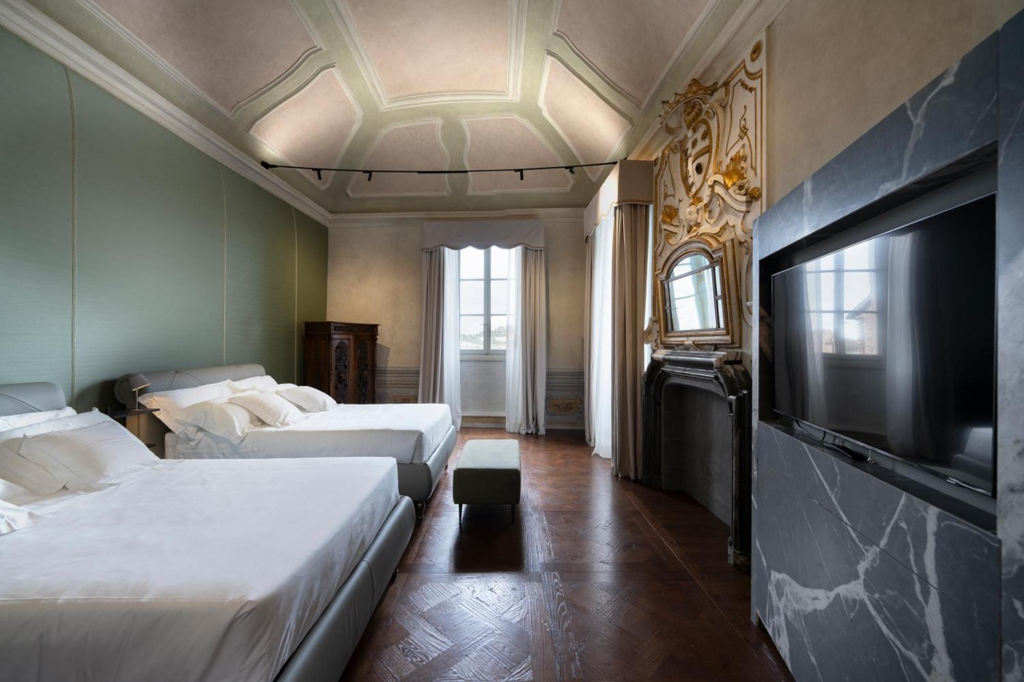 Palazzo Giusti Suites And Spa Urbino Esterno foto